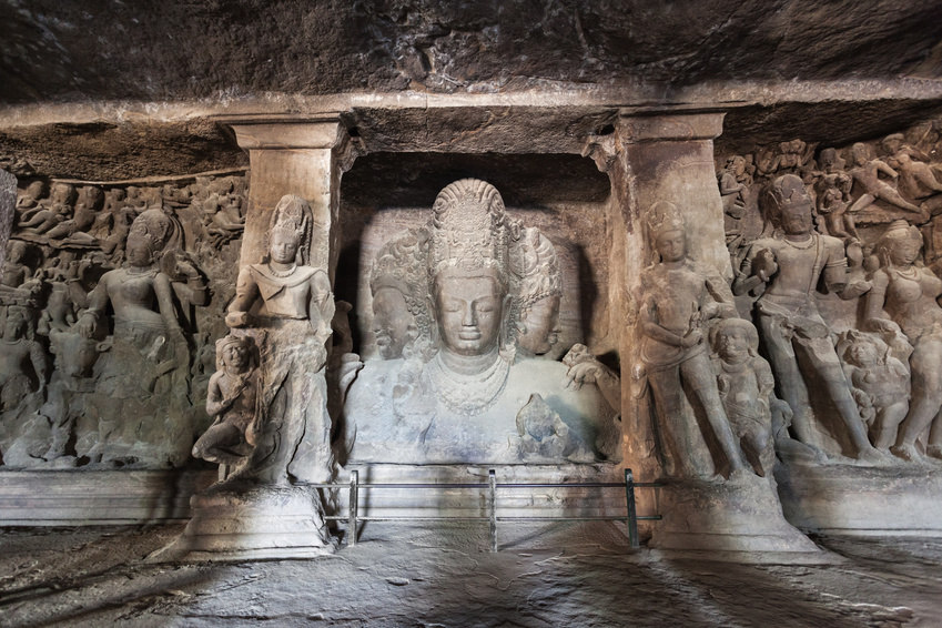 エレファンタ島の石窟寺院群（インド）