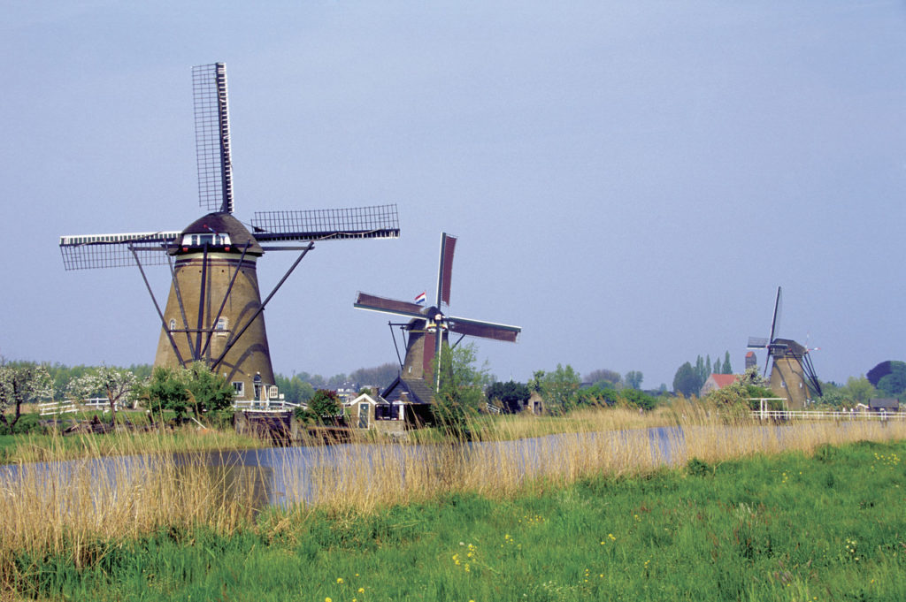キンデルダイク－エルスハウトの風車群（オランダ王国）