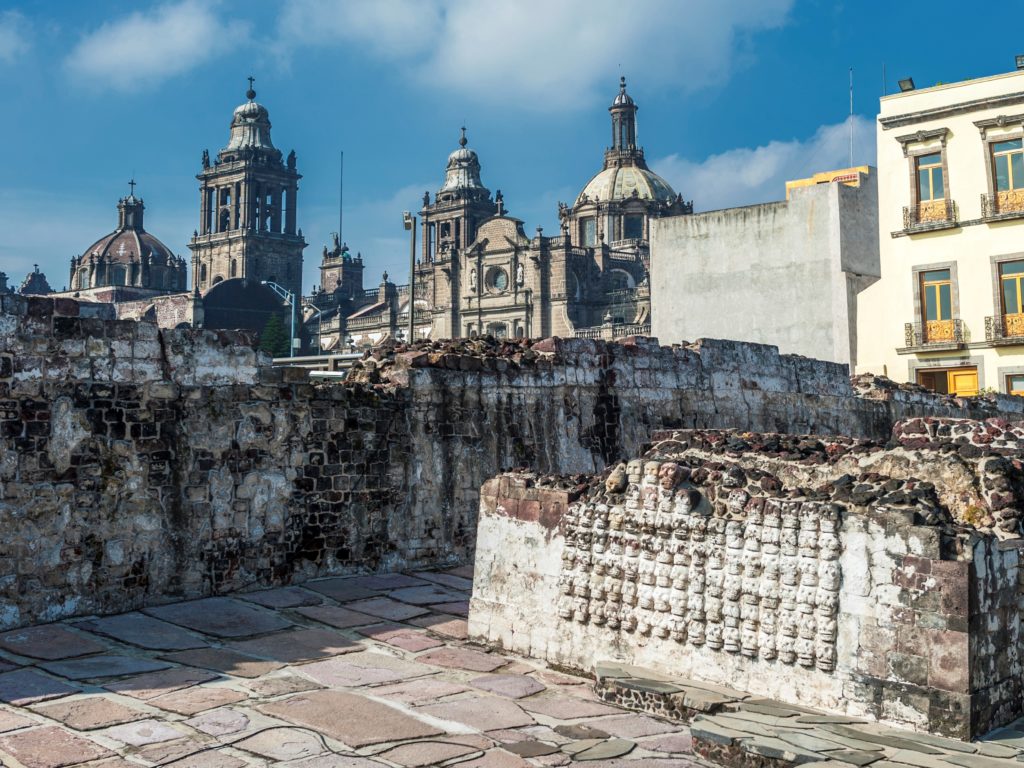 メキシコ・シティの歴史地区とソチミルコ（メキシコ合衆国）